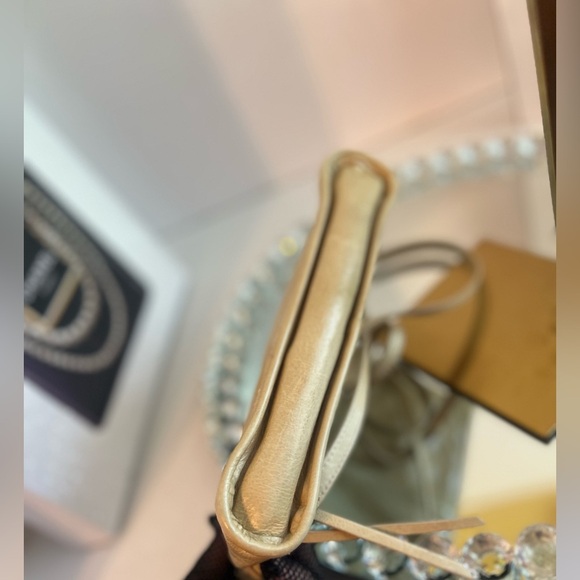 HOBO cream leather Crossbody Bag - Picture 6 of 8